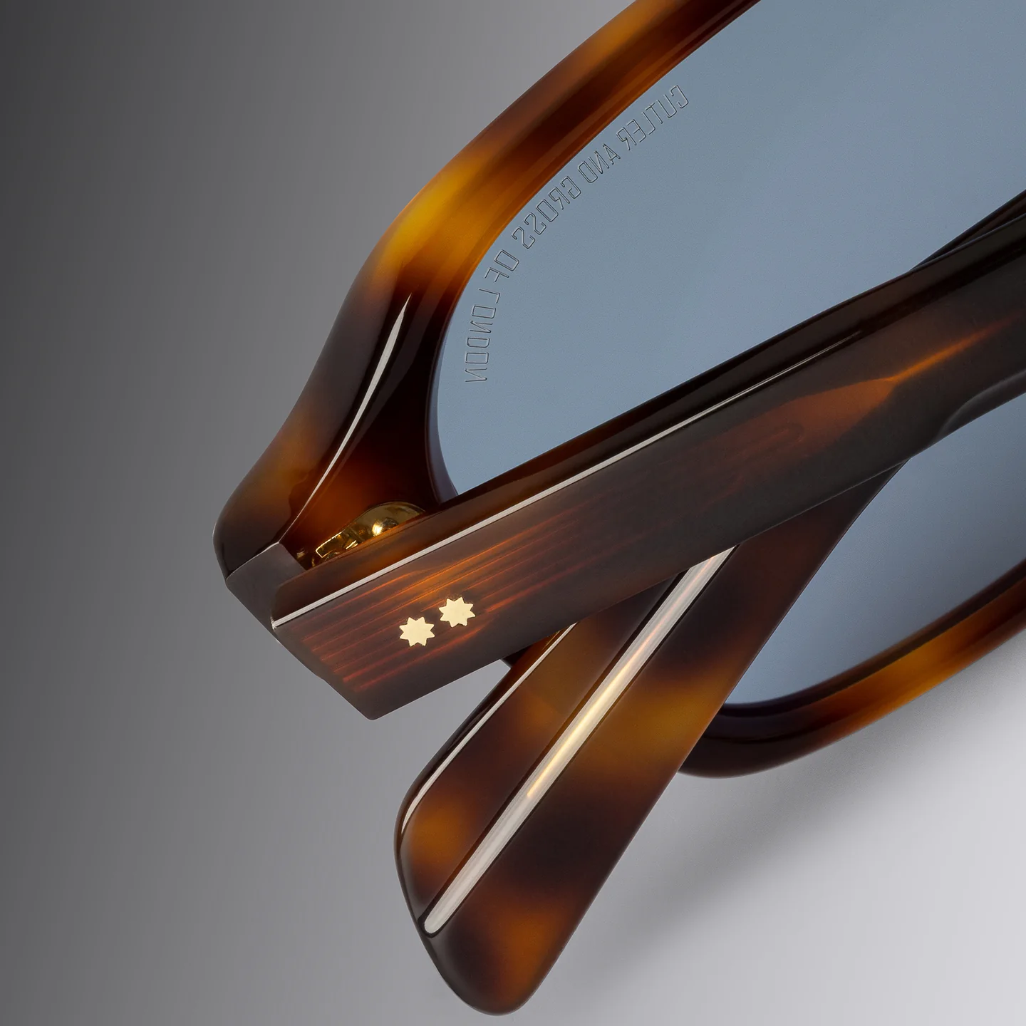 Cutler and Gross CGSN-GR15 02