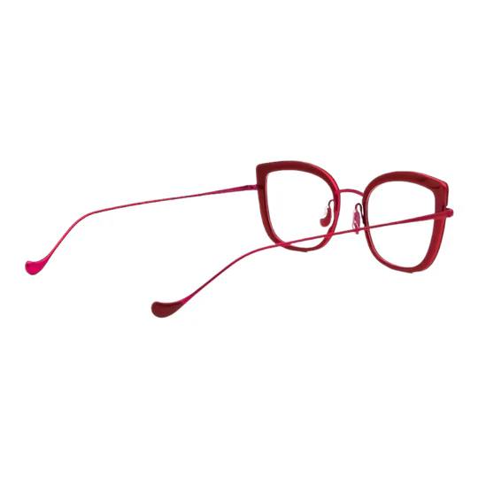 Caroline Abram WANDA 611