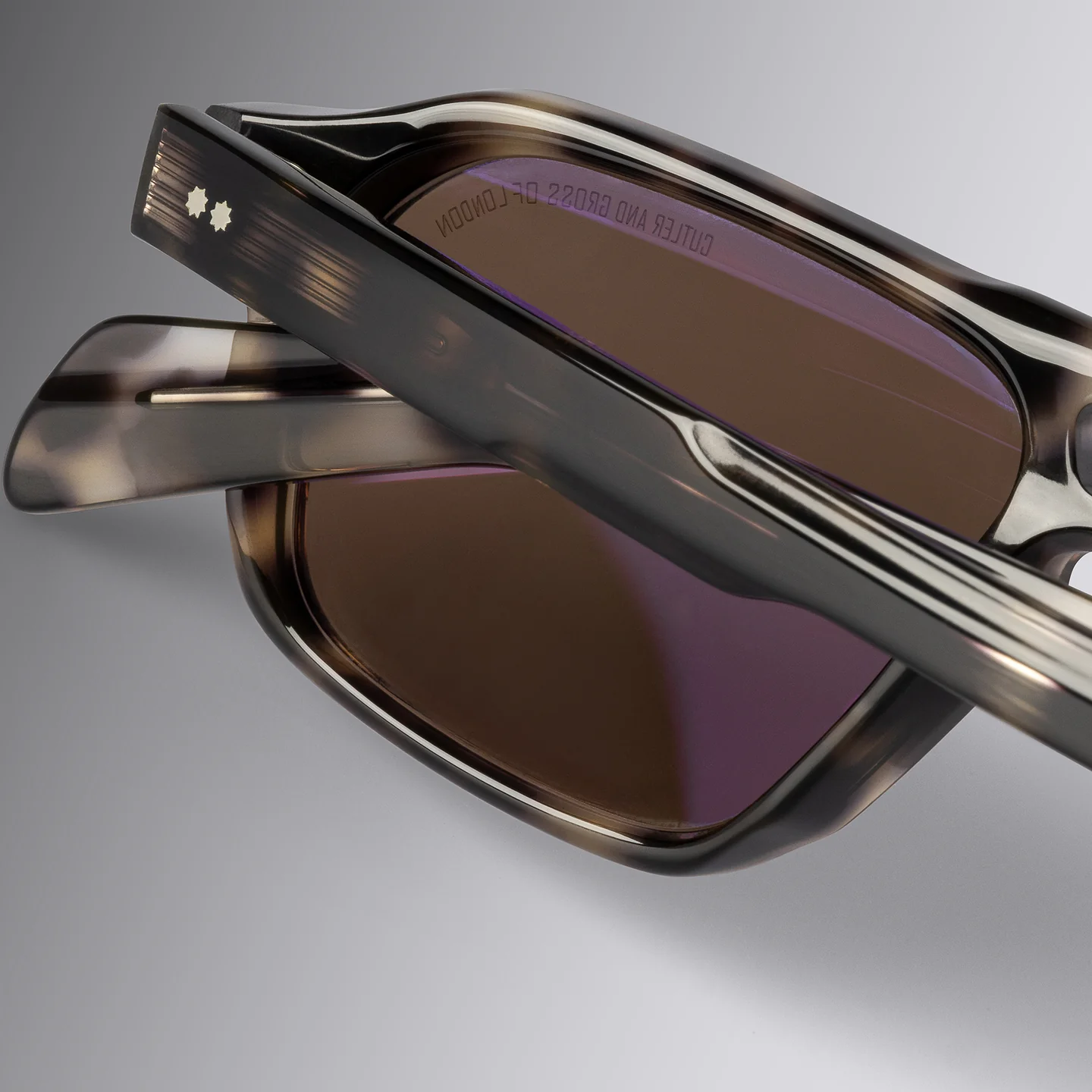 Cutler and Gross CGSN-GR15 4P